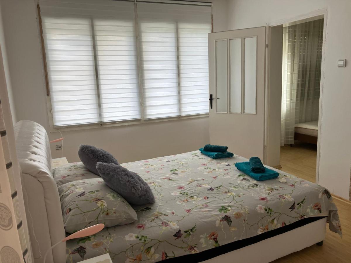 Apartamani Evelin Veliko Gradiste Ngoại thất bức ảnh